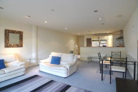 Photo of property in 4d/5 Kent Terrace, Mount Victoria, Wellington, 6011