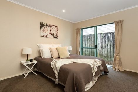 Photo of property in 5 Edgecumbe Way, Tauranga, 3110