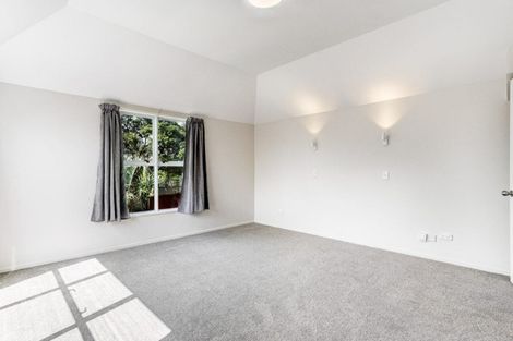 Photo of property in 3 Charles Prevost Drive, The Gardens, Auckland, 2105