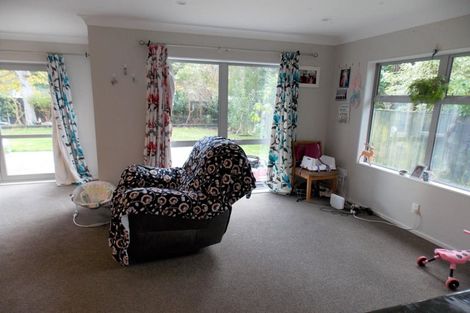 Photo of property in 2/368 Stokes Valley Road, Stokes Valley, Lower Hutt, 5019