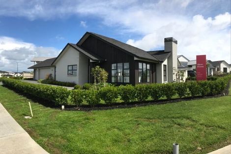 Photo of property in 1 Breton Road, Karaka, Papakura, 2113