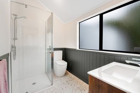 Photo of property in 7 Emery Grove, Bayview, Auckland, 0629