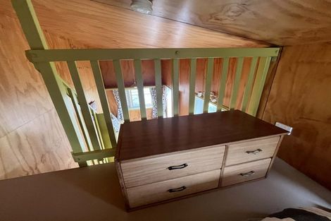 Photo of property in 51 Onewa Road, Northcote, Auckland, 0627