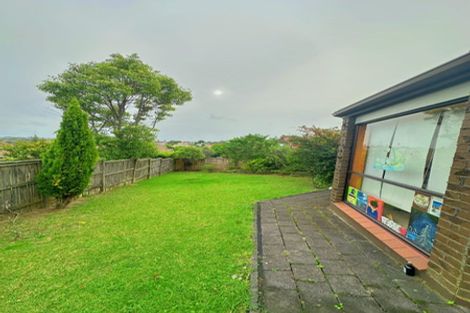 Photo of property in 2/16 Manutara Avenue, Forrest Hill, Auckland, 0620