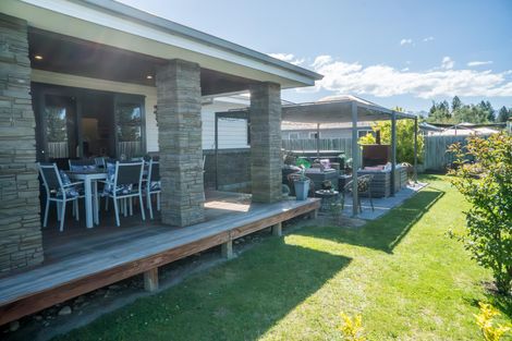 Photo of property in 27 Rhoboro Road, Twizel, 7901