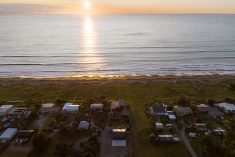 Photo of property in 112 Rarangi Beach Road, Rarangi, Blenheim, 7273