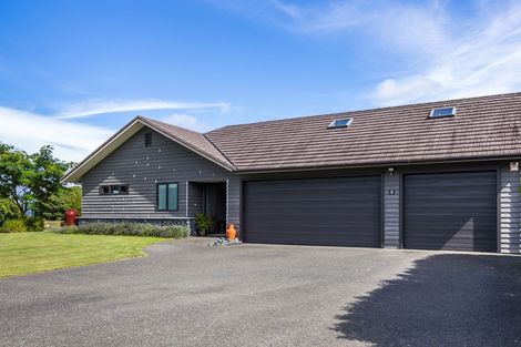 Photo of property in 2 Flaxen Way, Kinloch, Taupo, 3377