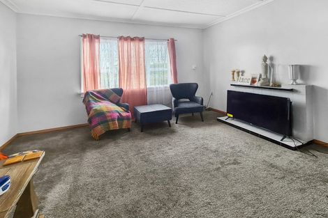 Photo of property in 192 Tasman Street, Opunake, 4616