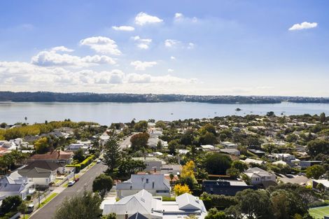Photo of property in 213 Jervois Road, Herne Bay, Auckland, 1011