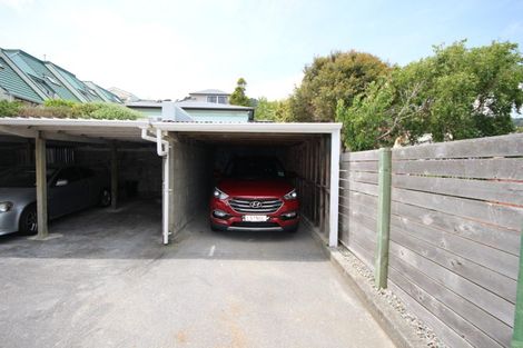 Photo of property in 2/36 Roxburgh Street, Mount Victoria, Wellington, 6011