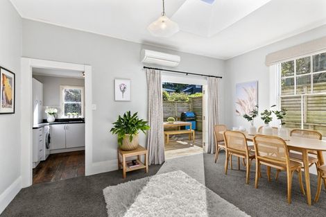 Photo of property in 7 Omar Street, Khandallah, Wellington, 6035