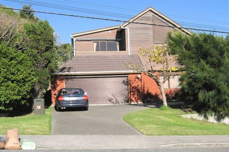 Photo of property in 18 Tiromoana Road, Raumati South, Paraparaumu, 5032