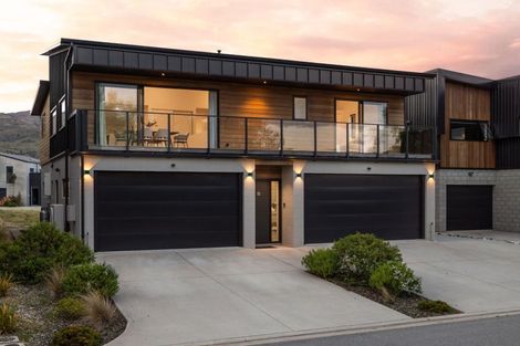 Photo of property in 8 Le Mans Grove, Cromwell, 9384