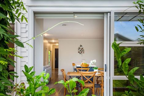 Photo of property in 6 Vincent Lane, Hobsonville, Auckland, 0616