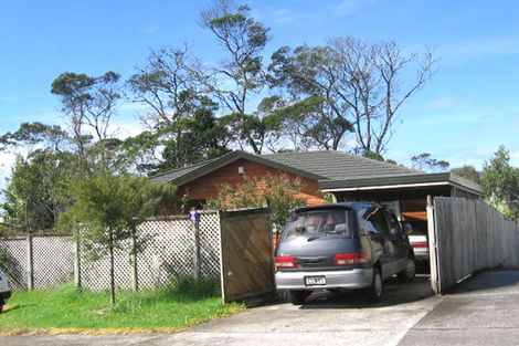Photo of property in 9 Kinvig Place, Ranui, Auckland, 0612