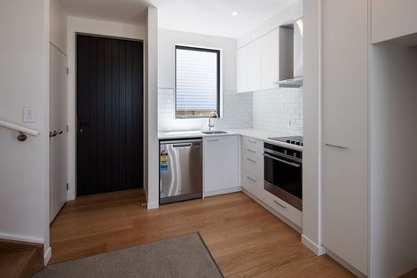 Photo of property in 4/52 High Street, Island Bay, Wellington, 6023