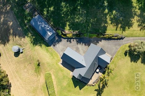 Photo of property in 221 Amreins Road, Taupaki, Henderson, 0782