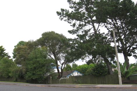 Photo of property in 2 Lynn Road, Bayview, Auckland, 0629