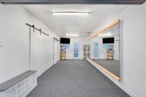 Photo of property in 1/28 Noeleen Street, Glenfield, Auckland, 0629