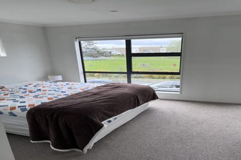 Photo of property in 13 Nganui Avenue, Takanini, 2112