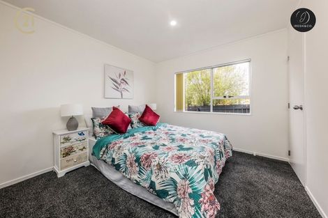Photo of property in 2/11 Rollerson Street, Papakura, 2110