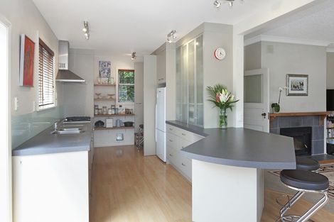 Photo of property in 106 Bryndwr Road, Bryndwr, Christchurch, 8052