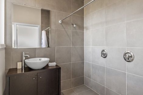 Photo of property in 261 Beacon Point Road, Wanaka, 9305