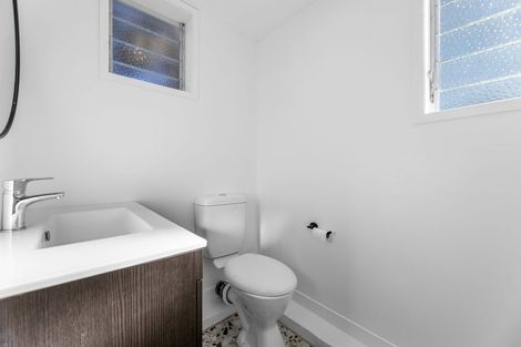 Photo of property in 1 Keith Smith Avenue, Beach Haven, Auckland, 0626