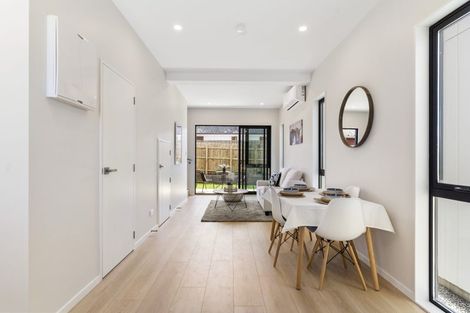 Photo of property in 4/155 Te Atatu Road, Te Atatu South, Auckland, 0610