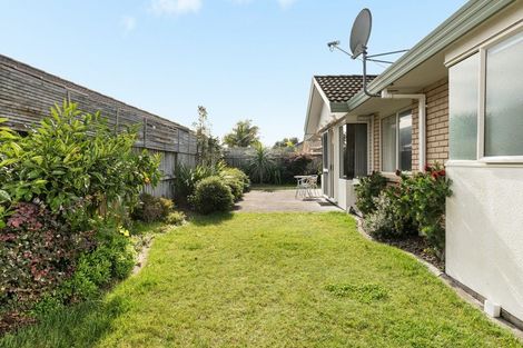Photo of property in 16 Laguna Key, Papamoa Beach, Papamoa, 3118