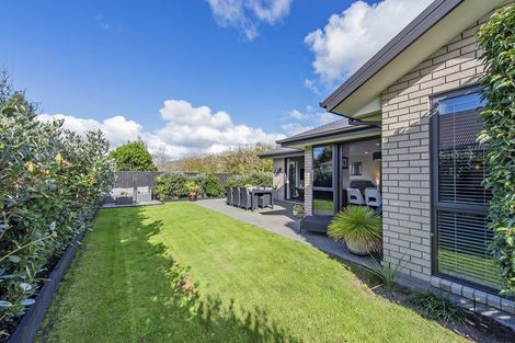 Photo of property in 17 Old Red Barn Road, Halswell, Christchurch, 8025