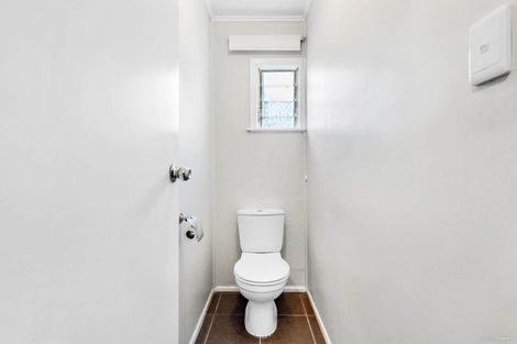 Photo of property in 14 Blenheim Street, Glenfield, Auckland, 0629