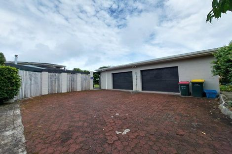 Photo of property in 25 Linda Street, Oakura, 4314