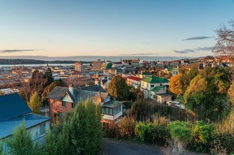 Photo of property in 4 Heriot Row, Dunedin Central, Dunedin, 9016