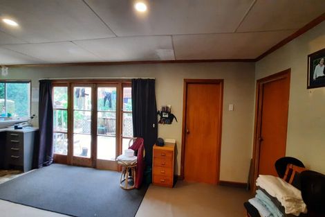 Photo of property in 746 Clutha River Road, Rongahere, Balclutha, 9274