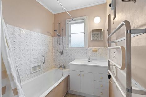 Photo of property in 10 Clarke Avenue, Te Aroha, 3320