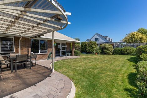 Photo of property in 10 Addison Place, Halswell, Christchurch, 8025