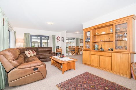 Photo of property in 19 Long Melford Road, Awapuni, Palmerston North, 4412