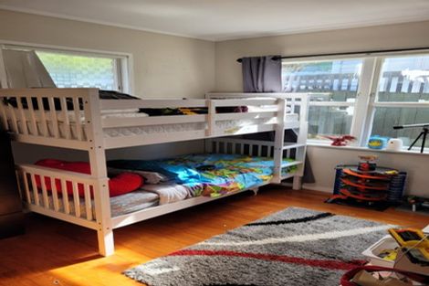 Photo of property in 19 Titchener Street, New Lynn, Auckland, 0600