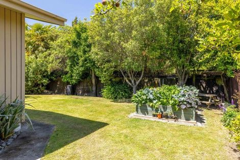 Photo of property in 2/272 Centaurus Road, Hillsborough, Christchurch, 8022