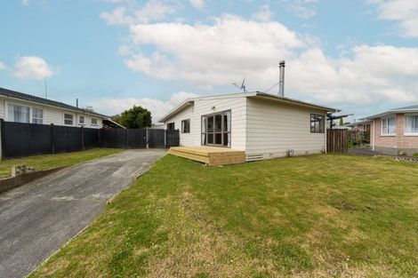 Photo of property in 9 Karamea Crescent, Kelvin Grove, Palmerston North, 4414