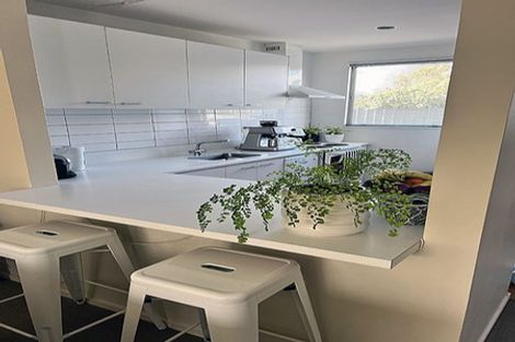 Photo of property in 2/39 Derby Street, St Albans, Christchurch, 8014