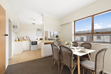 Photo of property in 8 Dublin Street, Pukekohe, 2120