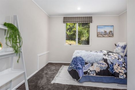 Photo of property in 14 Grays Road, Plimmerton, Porirua, 5026