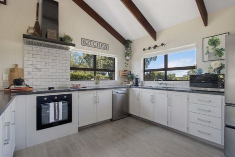 Photo of property in 2 Stokes Road, Tahawai, Katikati, 3170