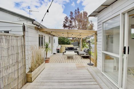 Photo of property in 6 Wiriana Place, Stanmore Bay, Whangaparaoa, 0932