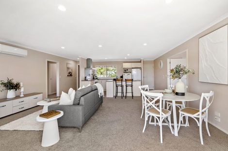 Photo of property in 12 Mahana Place, Raglan, 3225