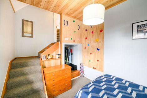 Photo of property in 8 Mcarthur Street, Terrace End, Palmerston North, 4410