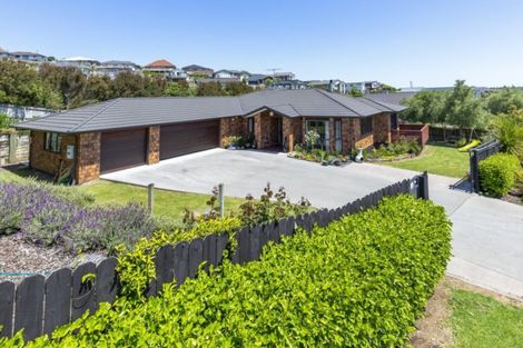 Photo of property in 9 Northvale Place, Pukekohe, 2120