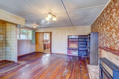 Photo of property in 19 Franklyn Road, Tawa, Wellington, 5028